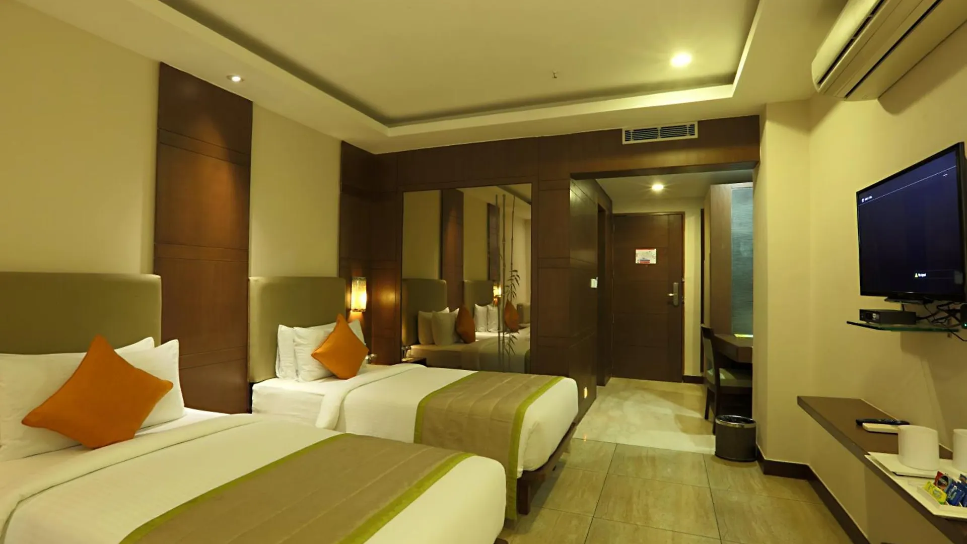 Hotel Prithvi Palace Igi Airport Delhi New Delhi 4*,