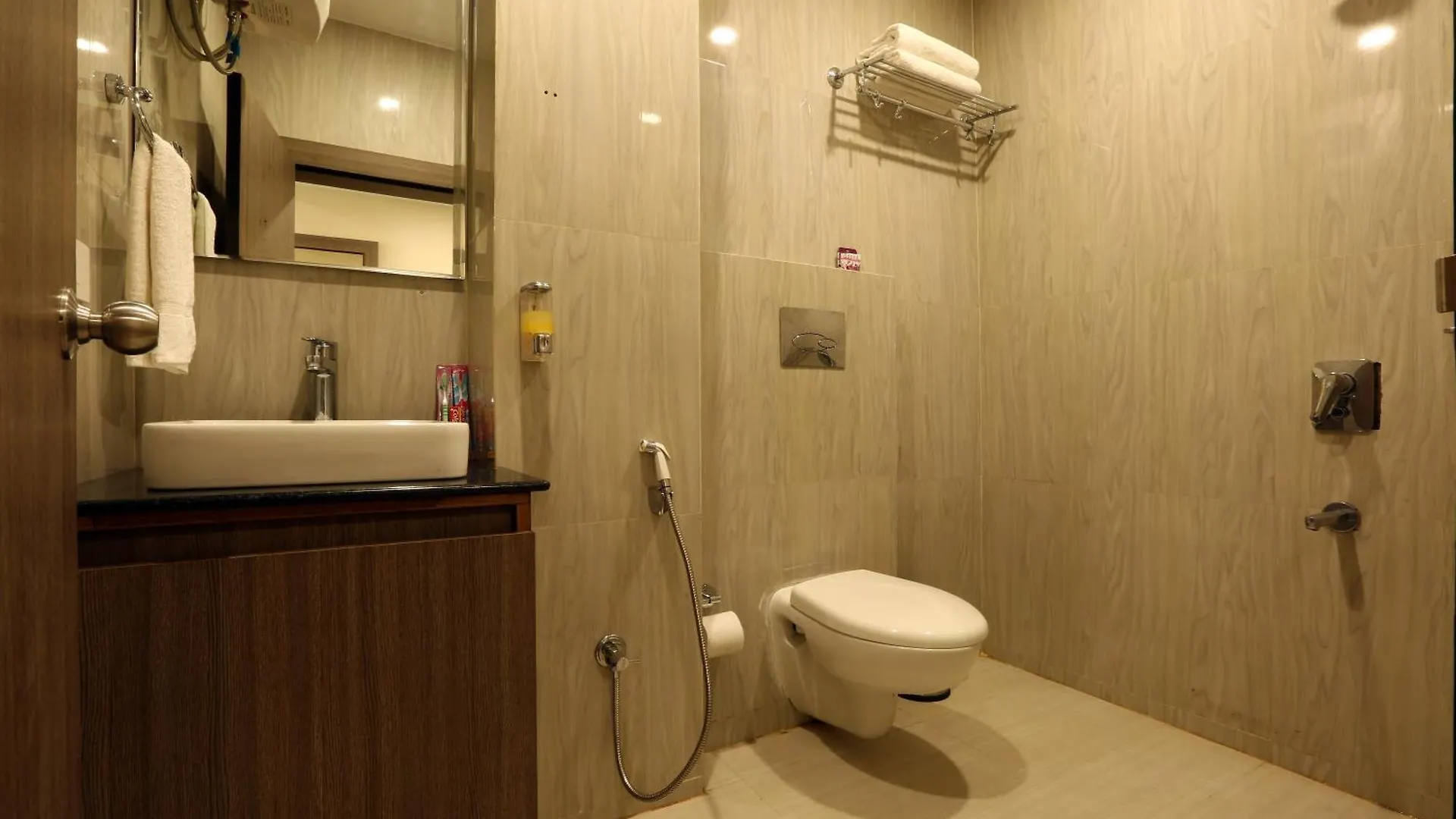Hotel Prithvi Palace Igi Airport Delhi New Delhi India
